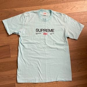 AUTHENTIC Supreme T-shirt
